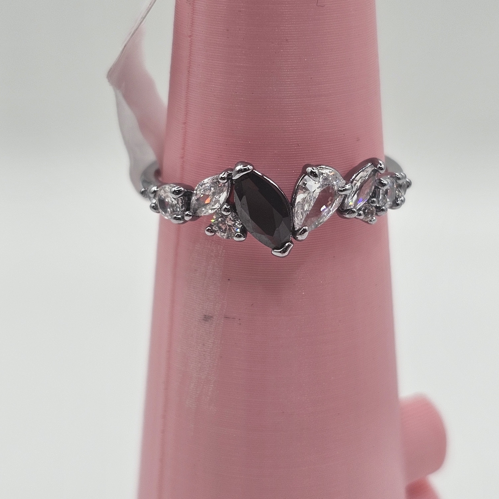 Bomb Party - Luck Be A Lady (Sz 11)